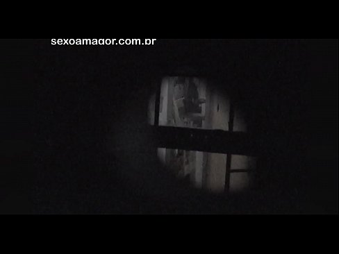 ❤️ Blondie gëtt geheim vun engem Quartier Voyeur verstoppt hannert huel Zillen opgeholl Russesch Porno op Porno lb.mypornpics.ru